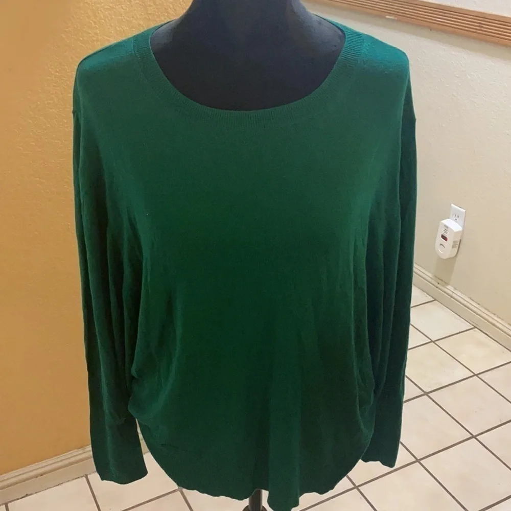 Bundle of 2 Size M Zara blouses!!
